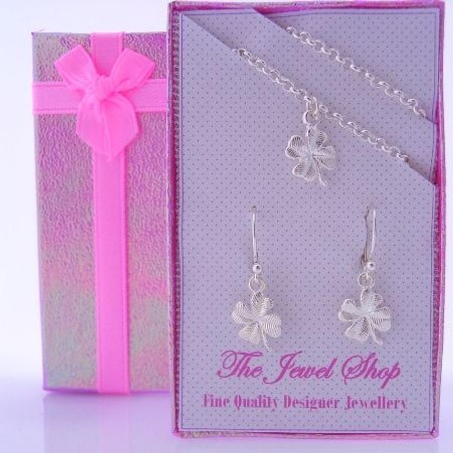 STERLING SILVER MATCHING FOUR LEAF CLOVER BRACELET CHARMS & EARRINGS GORGEOUS SHIMMERING GIFT BOX
