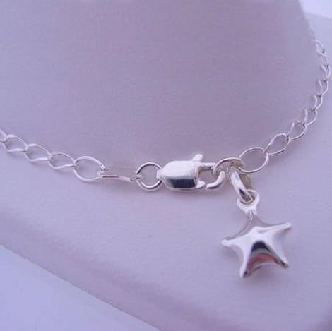 Star Charm Curb Bracelet in Sterling Silver