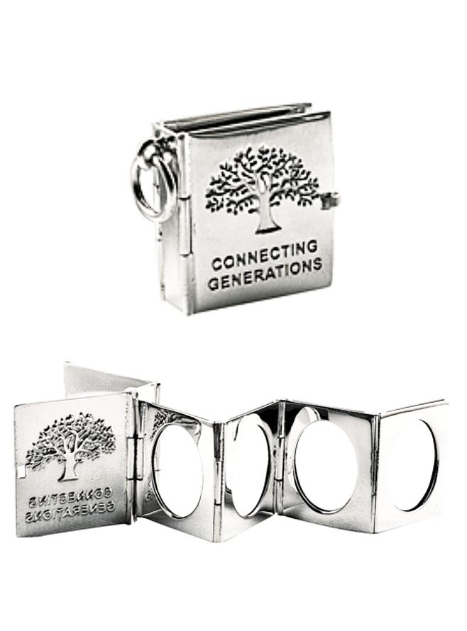 Connecting Generations Tree of Life 4 Page Photo Locket