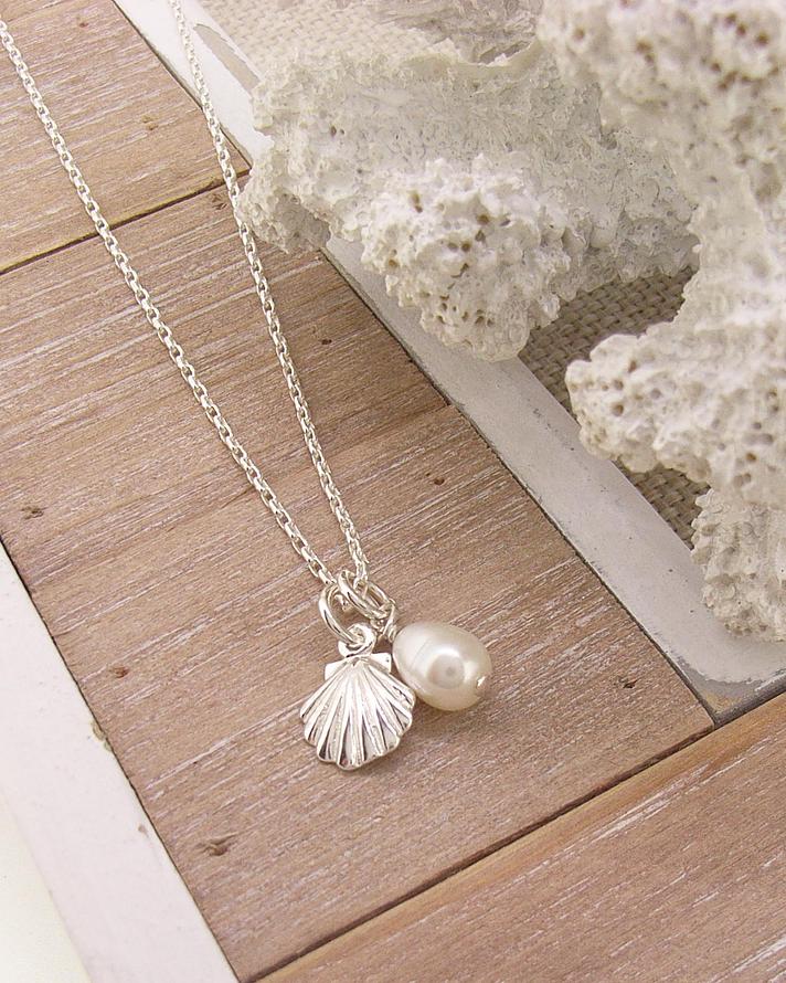 Coco Shoreline Seashell Pearl Charm Necklace in Silver