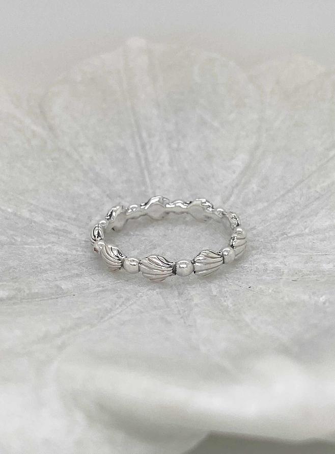 Nalu Seashell Ring in Sterling Silver