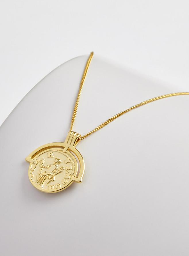 Pastiche Berkley Coin Charm Necklace in Gold