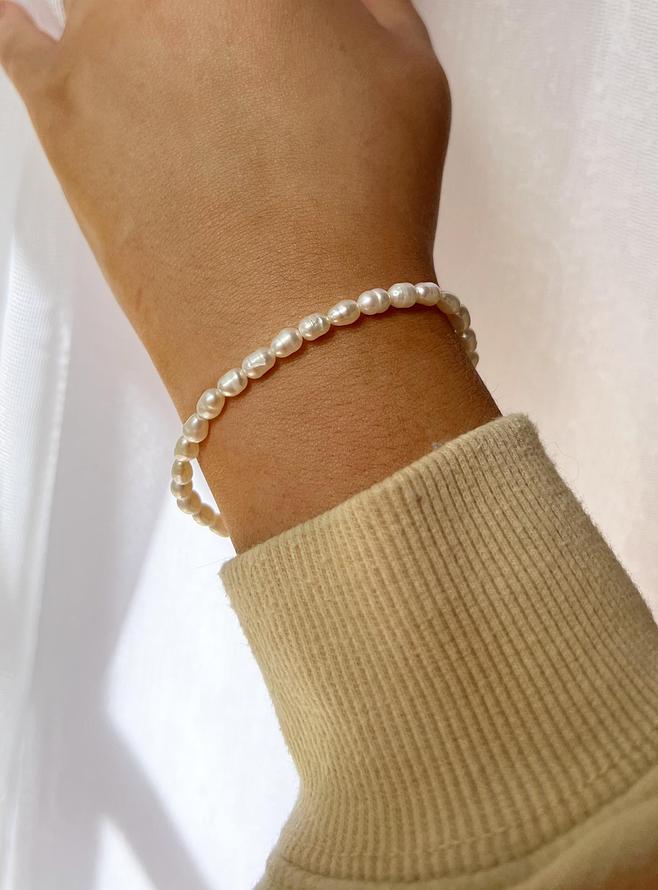 Coco Small to Xl Adult Sizes Pearl Bracelet in Natural White