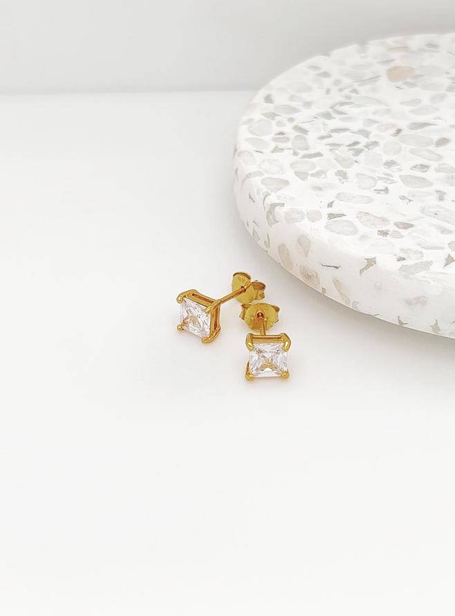 Simple Square 5mm Cz Princess Stud Earrings in Gold