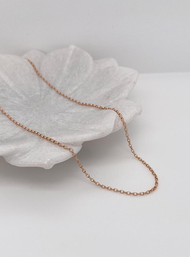 Aurelia Oval Belcher Necklace Chain in 9ct Rose Gold