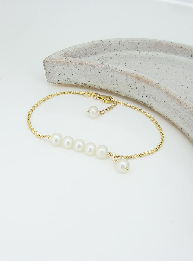 Coco Pearl Bar Drop Bracelet in 9ct Gold