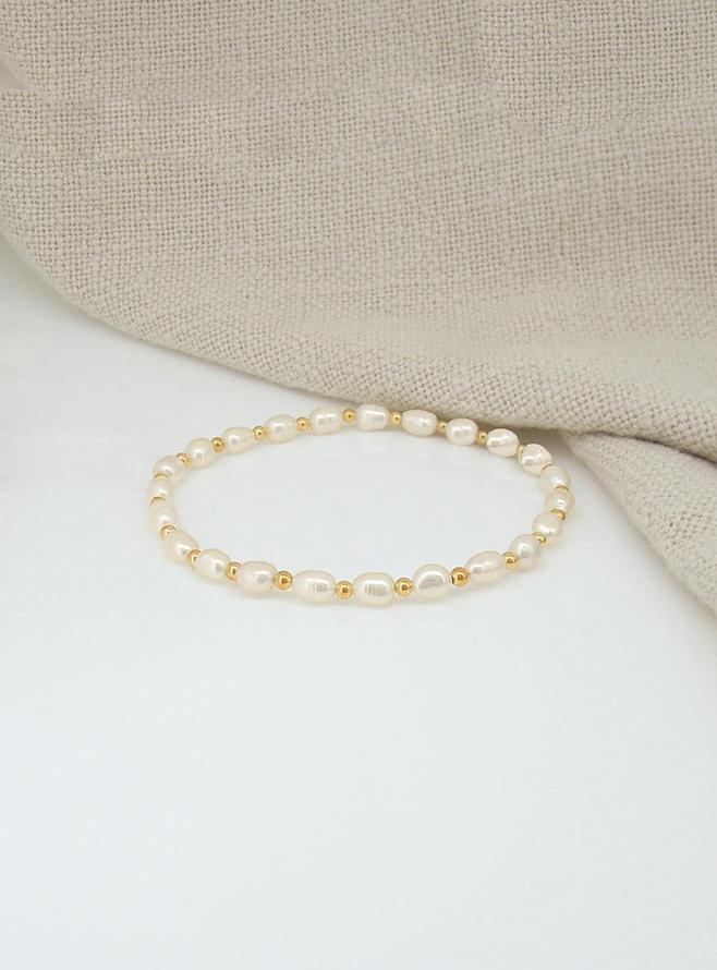 Lulu Small to XL Sizes Pearl Ball Bead Bracelet in Gold