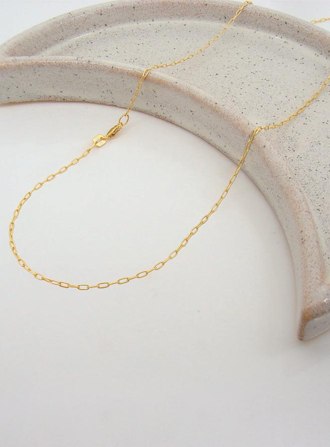 Aurelia Fine 1.7mm Paperclip Necklace Chain in 9ct Gold